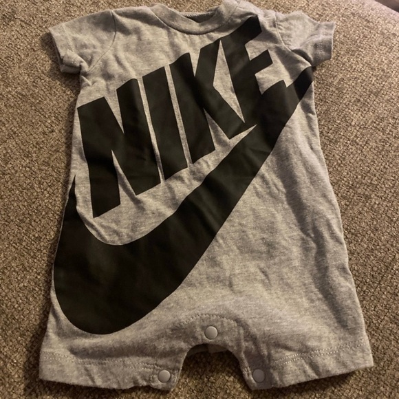 Nike Other - ⚠️⚠️SOLD⚠️⚠️